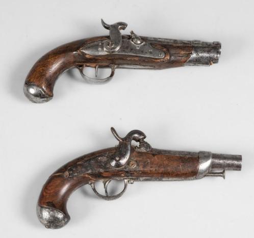 2 x Gerdarmerie pistolen anno 1842, Antiek en Kunst, Antiek | Overige Antiek, Ophalen of Verzenden