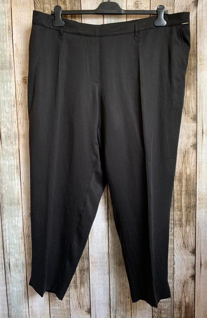 Nieuwe mooie zwarte broek van Samoon (Maat 52), Kleding | Dames, Grote Maten, Nieuw, Broek of Spijkerbroek, Zwart, Verzenden