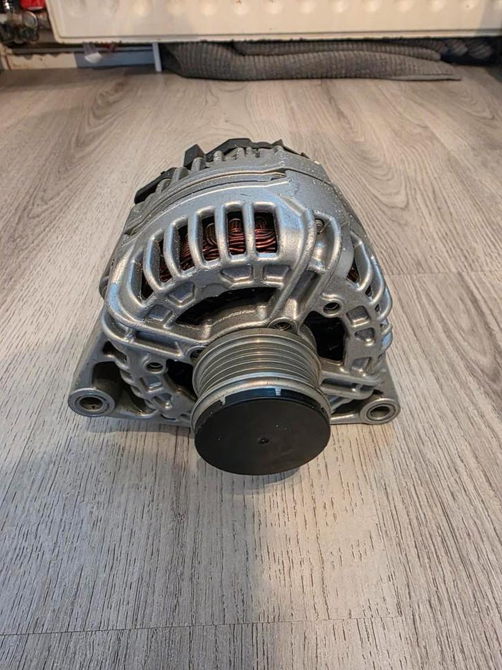 BOSCH 0 986 038 090 Dynamo / Alternator 14V, 90A, Auto-onderdelen, Motor en Toebehoren, Universele onderdelen, Gebruikt, Verzenden