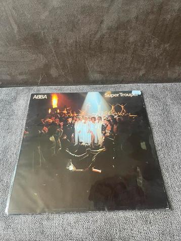 Abba- super troupee beschikbaar voor biedingen