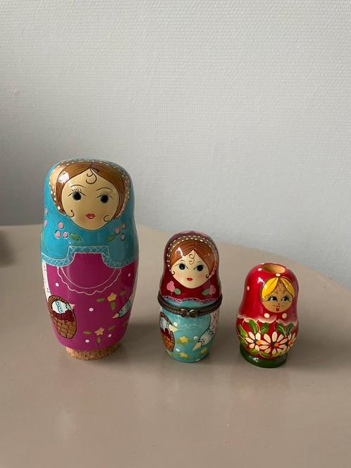 Matroesjka spaarpot, pillendoosje en kandelaar, Verzamelen, Poppetjes en Figuurtjes, Zo goed als nieuw, Ophalen of Verzenden
