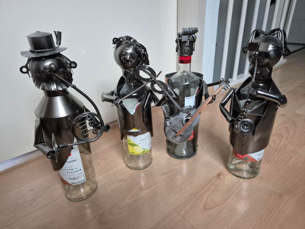 Metalen wijnfleshouders model muzikant, Ophalen of Verzenden, Gebruikt