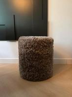 Nieuw gestoffeerd Eric Kuster style ronde poef, Huis en Inrichting, Minder dan 50 cm, Rond, Nieuw, Minder dan 50 cm