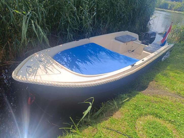 Nikki 420 sloep met mercury 8 pk met zonnedek, Watersport en Boten, Sloepen, Zo goed als nieuw, Tot 10 pk, 3 tot 6 meter, Buitenboordmotor