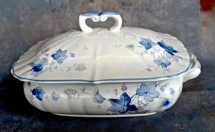 Prachtige porseleine dekschaal of terrine van Georg Schmider, Antiek en Kunst, Antiek | Keramiek en Aardewerk, Ophalen of Verzenden