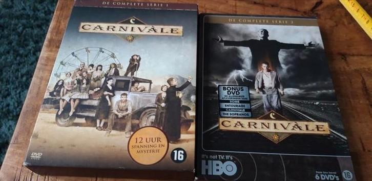 Complete serie 1& serie 2; "CARNIVALE" !!, Cd's en Dvd's, Cassettebandjes, Zo goed als nieuw, Overige genres, 1 bandje, Ophalen of Verzenden