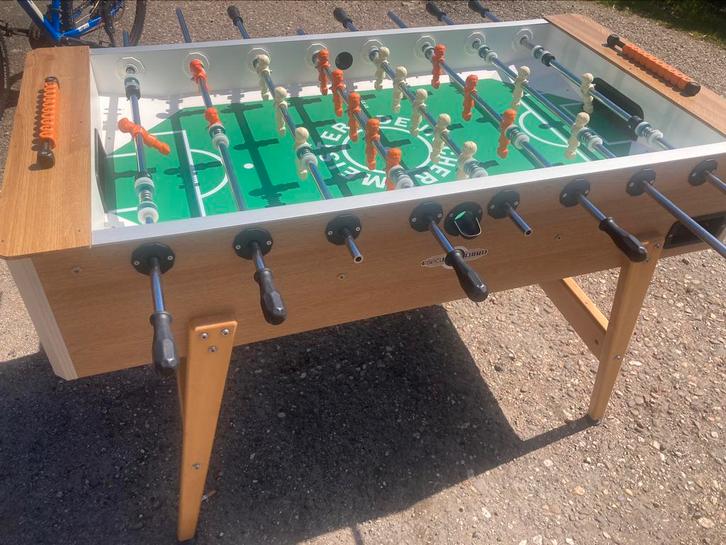 Deutscher Meister Profi voetbaltafel - tafelvoetbal, Kinderen en Baby's, Speelgoed | Voetbaltafels, Zo goed als nieuw, Ophalen
