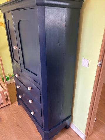 Leuke kast kinderkamer  beschikbaar voor biedingen
