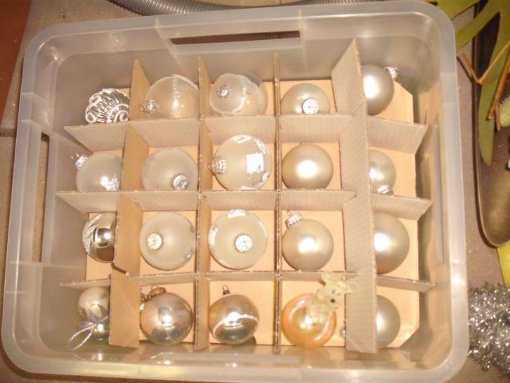 Kerstboomversiering 70 kerstboomballen piek slingers 1koop, Diversen, Kerst, Gebruikt, Ophalen