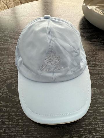 Loro Piana Pet Lichtblauw & zwart beschikbaar voor biedingen