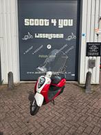 SYM MIO 4-TAKT 1E EIGENAAR ROOD! MEENEEMPRIJS zip, Ophalen, Zo goed als nieuw, Benzine, Mio