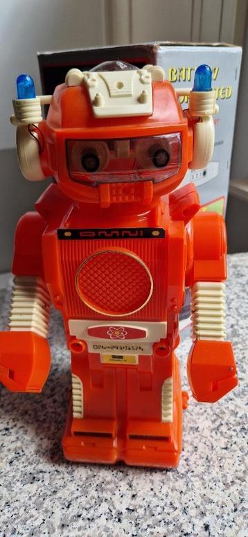 Space Robot jaren 80 beschikbaar voor biedingen