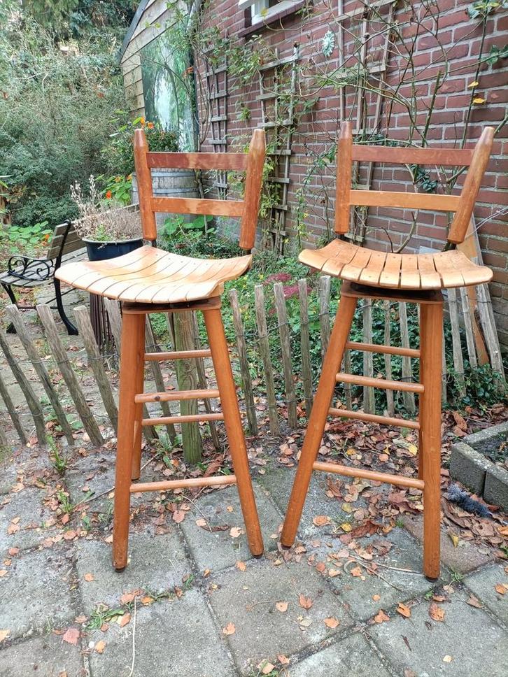 2 industriële vintage barkrukken, Huis en Inrichting, Barkrukken, Zo goed als nieuw, 60 tot 90 cm, 2 krukken, Draaibaar, Ophalen