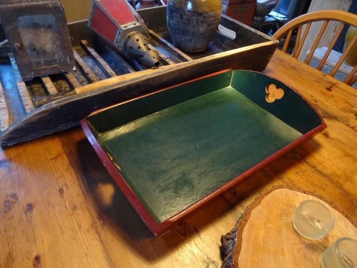 mooi groen rood antiek mangelbakje / dienblad, Antiek en Kunst, Antiek | Woonaccessoires, Ophalen