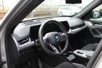 BMW iX1 xDrive30 High Executive M Sport 67 kWh / Panoramadak, Auto's, BMW, Te koop, Zilver of Grijs, Gebruikt, 750 kg