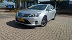 Toyota Avensis 1.8 16V Vvt-i Sedan 2012 Grijs facelift, Voorwielaandrijving, 65 €/maand, Avensis, USB