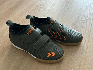 Hummel Gymschoenen Maat 31 beschikbaar voor biedingen