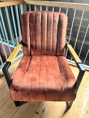Roestbruin/koper fauteil suède *als nieuw* beschikbaar voor biedingen