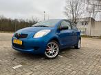 Toyota Yaris 1.0 12V Vvt-i 3DR Terra 2006 Blauw, Auto's, Toyota, Voorwielaandrijving, 527 kg, 40 €/maand, 750 kg