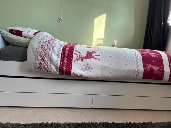 Ikea Släkt bedframe met onderbed en opberger, Huis en Inrichting, Slaapkamer | Bedden, Zo goed als nieuw, Eenpersoons, 90 cm, 200 cm