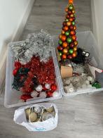 Twee grote bakken vol met kerstspullen, Diversen, Ophalen, Zo goed als nieuw