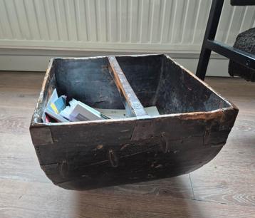 Oude chinese houten rijstmand  beschikbaar voor biedingen