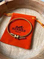 Hermès Verstelabre Armband - Goud, Sieraden, Tassen en Uiterlijk, Armbanden, Ophalen of Verzenden, Zo goed als nieuw, Goud