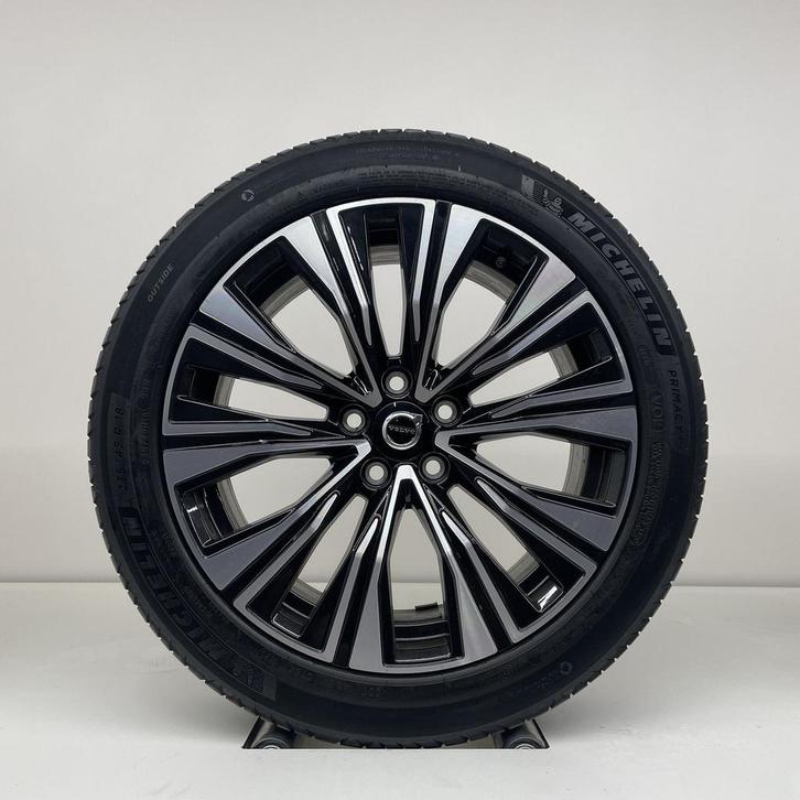 Volvo 18 inch inscription velgen+ zomerbanden V60 / S60 2018, Auto-onderdelen, Banden en Velgen, Banden en Velgen, Zomerbanden