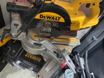 DEWALT DWS774-QS Afkortzaag 216mm - Gebruikt beschikbaar voor biedingen