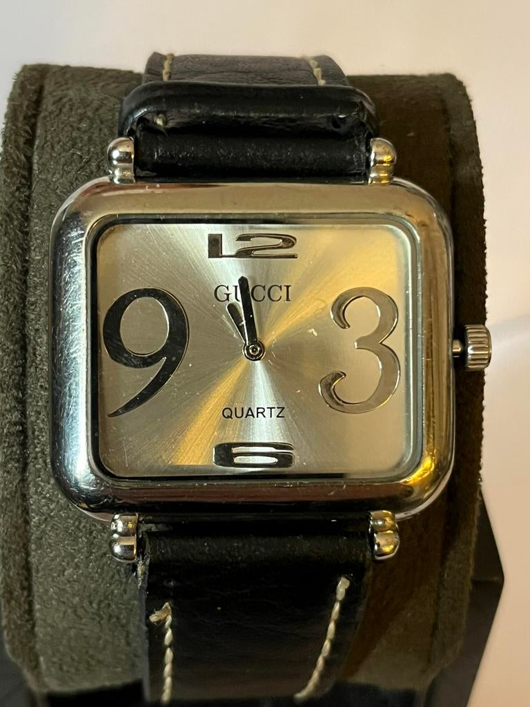 GUCCI DAMES HORLOGE, Ophalen of Verzenden, Gebruikt