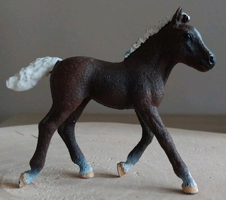 Schleich zwart woud veulen, Verzamelen, Dierenverzamelingen, Zo goed als nieuw, Beeldje of Figuurtje, Paard, Ophalen of Verzenden