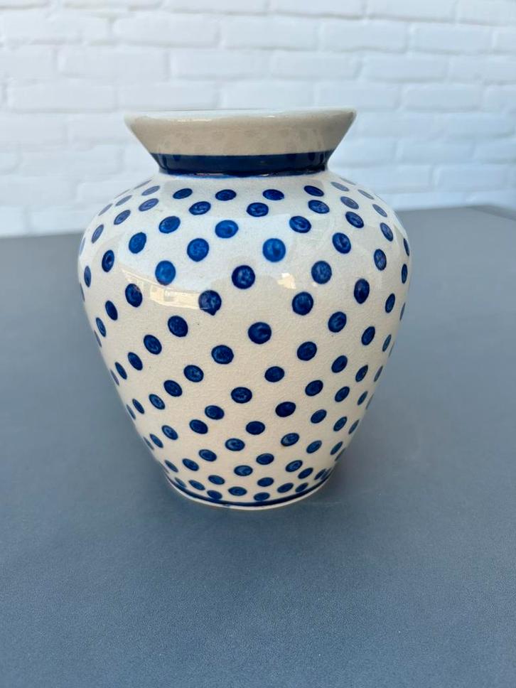 Vaas met stippen., Huis en Inrichting, Woonaccessoires | Vazen, Zo goed als nieuw, Blauw, Minder dan 50 cm, Aardewerk of Porselein