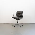 1 Vitra Eames Ea 217 Licht Grijs Leer chroom, Huis en Inrichting, Ergonomisch, Zo goed als nieuw, Bureaustoel