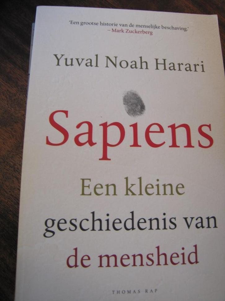 SAPIENS Een kleine geschiedenis van de mensheid, Boeken, Psychologie, Zo goed als nieuw, Ophalen of Verzenden