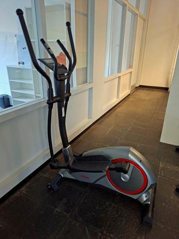 Crosstrainer SMR – compact & stil – weinig gebruikt beschikbaar voor biedingen