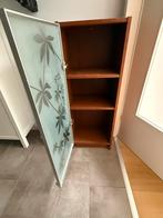 Billy kersenkleur boekenkast met glazen deur, Huis en Inrichting, Kasten | Boekenkasten, Ophalen, Minder dan 50 cm, Gebruikt, 100 tot 150 cm