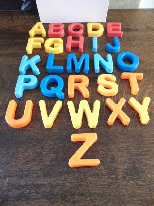 Alfabet Letters van Plastic 7,5 x5,5, Kinderen en Baby's, Speelgoed | Educatief en Creatief, Gebruikt, Knutselen, Ontdekken, Ophalen of Verzenden