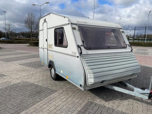 Kip Ecu Line model 33EK met van der Horn voortent, Caravans en Kamperen, Caravans, Bedrijf, tot en met 2, 750 - 1000 kg, Treinzit