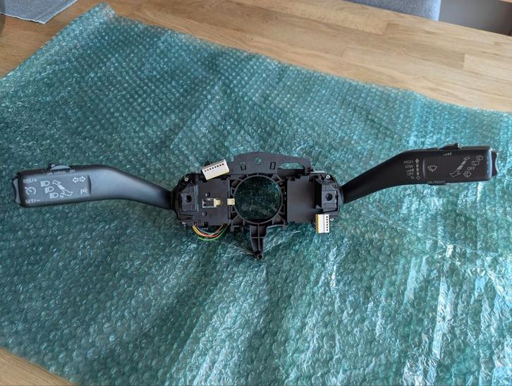 VW Golf MK6 Stuurkolomschakelaar (Cruise Control Defect), Auto-onderdelen, Dashboard en Schakelaars, Volkswagen, Gebruikt, Ophalen of Verzenden