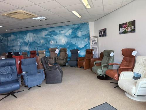 Meubelzorg outlet staopsopstoel tweedehands relax fauteuils, Huis en Inrichting, Fauteuils, Zo goed als nieuw, Ophalen of Verzenden