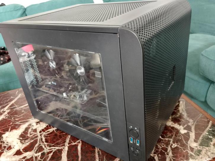 Low budget game pc., Computers en Software, Computerbehuizingen, Gebruikt, Ophalen