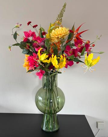Zomers zijden bloemen boeket incl vaas beschikbaar voor biedingen