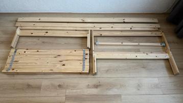 Ikea bedframe met lattenbodem - afbeelding 3