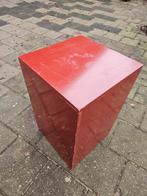 Houten sokkel, blok., Ophalen