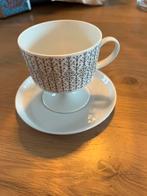 Servies; 11 kop en schotels en 1 melkkan, Ophalen, Zo goed als nieuw, Porselein, Kop en/of schotel