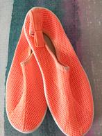 Water schoenen oranje decathlon. Maat 34-35., Gebruikt, Kind, Zeil- of Surfschoenen, Ophalen of Verzenden