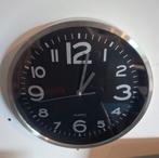 Moderne Wandklok - Zwart/Zilver, Ophalen of Verzenden, Zo goed als nieuw, Analoog, Wandklok