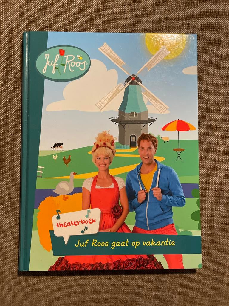 Juf Roos gaat op vakantie - Theaterboek, Ophalen of Verzenden, Zo goed als nieuw, Sprookjes