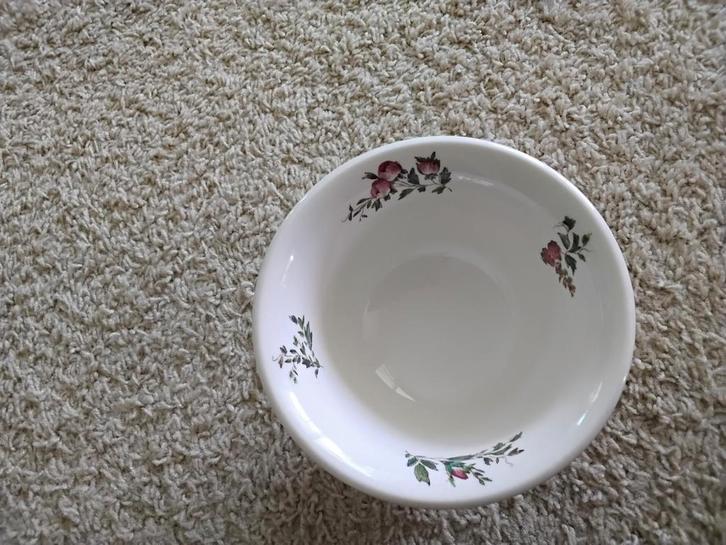 Wedgwood Etruria bonbonschaaltje helemaal gaaf, Huis en Inrichting, Keuken | Servies, Zo goed als nieuw, Schaal of Schalen, Wedgwood