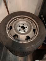 Zet winter banden vw Transporter& 4x losse winterbanden, Auto-onderdelen, Banden en Velgen, Ophalen, Banden en Velgen, 17 inch